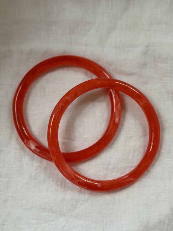 Røde resin håndtak