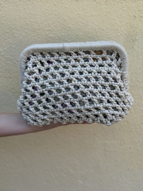 Hull Clutch
