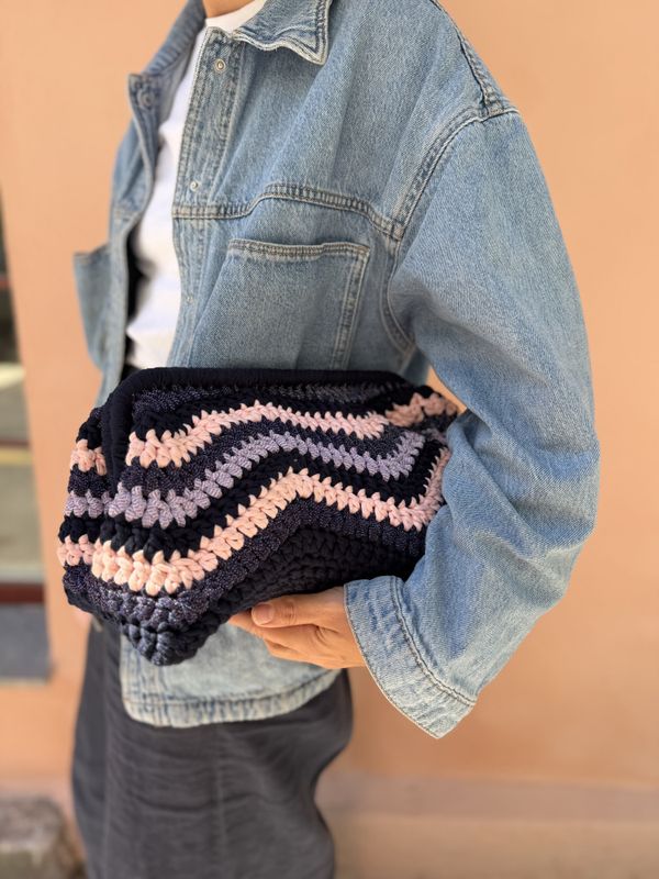 Chevron Clutch